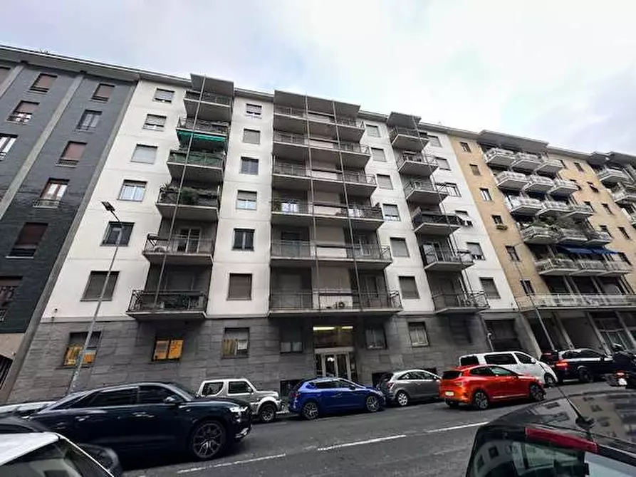 Immagine 27 di Quadrilocale in vendita  in Viale Masia 26 a Como