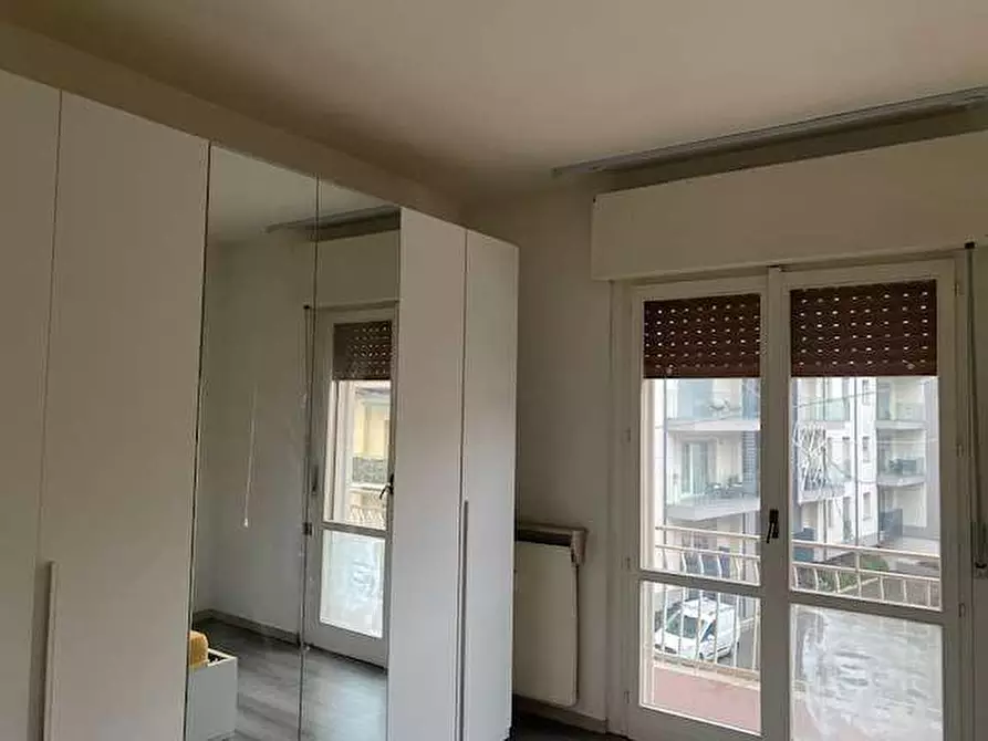 Immagine 10 di Bilocale in affitto  a Lipomo