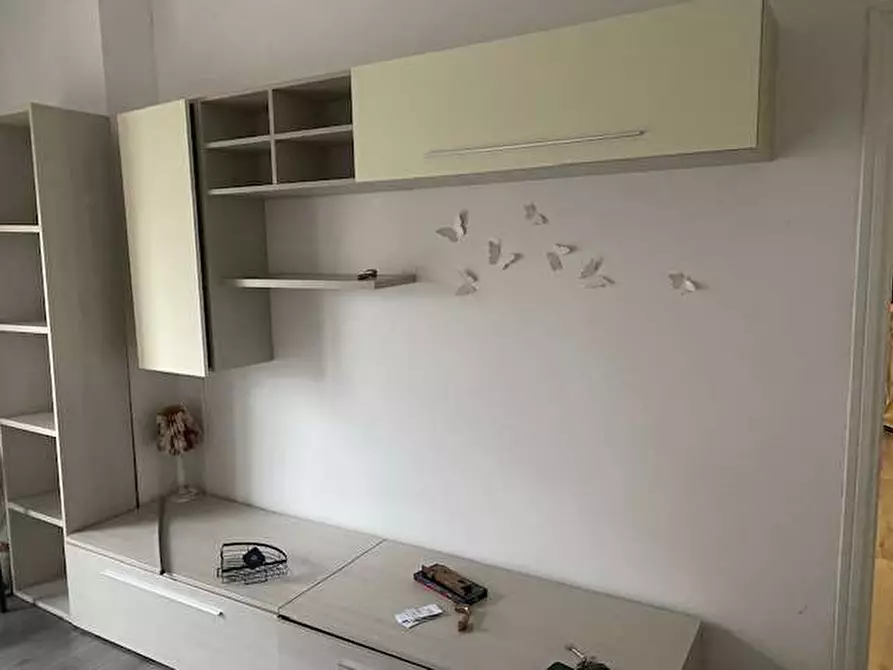 Immagine 7 di Bilocale in affitto  a Lipomo