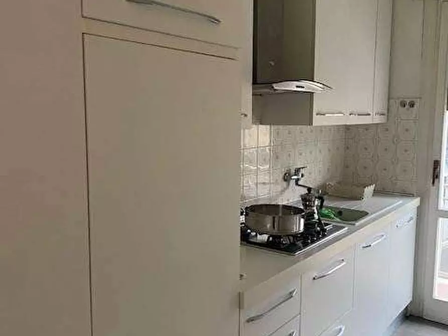 Immagine 6 di Bilocale in affitto  a Lipomo