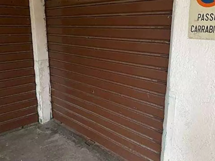 Immagine 15 di Bilocale in affitto  a Lipomo