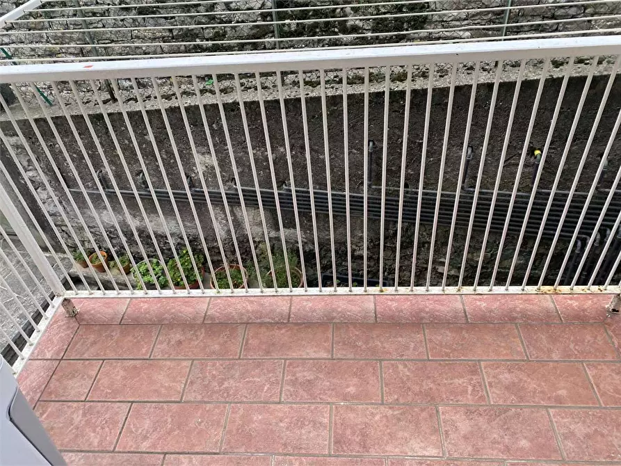 Immagine 22 di Trilocale in affitto  in Via Roma  20 a Torno