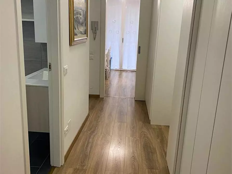 Immagine 11 di Trilocale in affitto  in Via Roma  20 a Torno