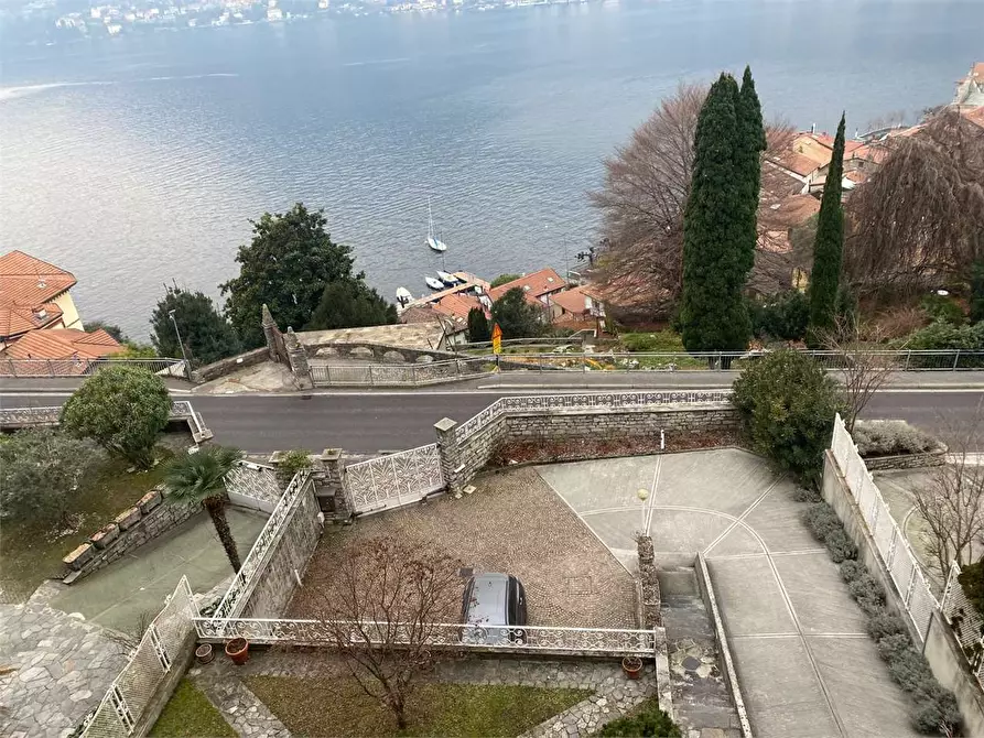 Immagine 4 di Trilocale in affitto  in Via Roma  20 a Torno