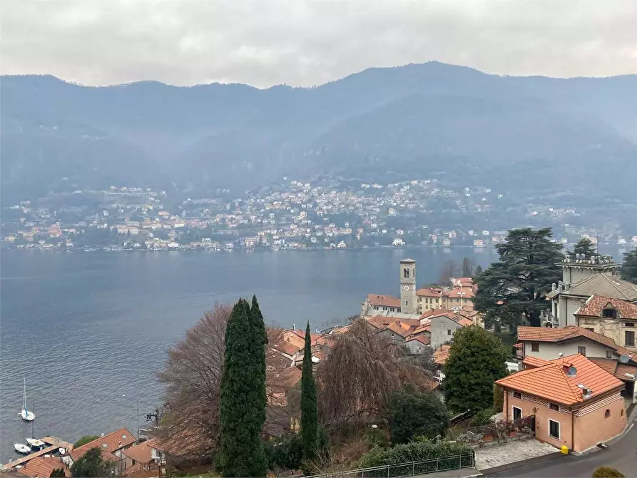 Immagine 2 di Trilocale in affitto  in Via Roma  20 a Torno