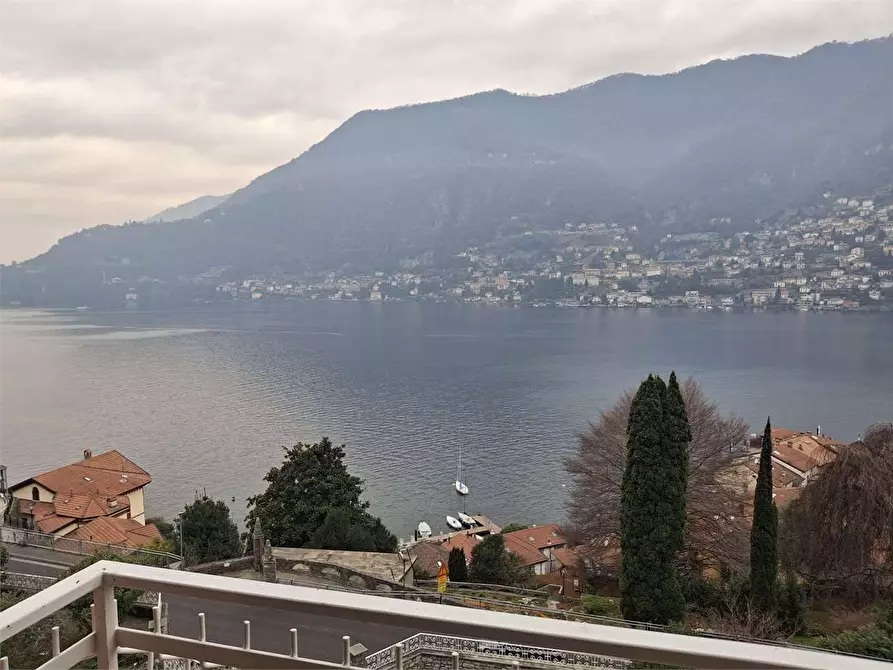 Immagine 1 di Trilocale in affitto  in Via Roma  20 a Torno