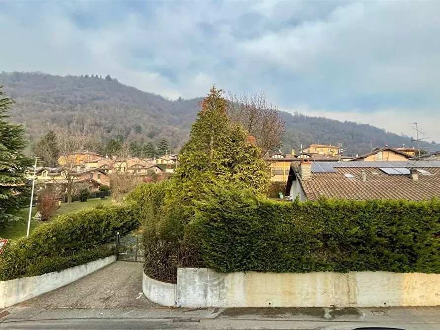 Immagine 32 di Appartamento in vendita  in Via Ticozzi 7 a Como