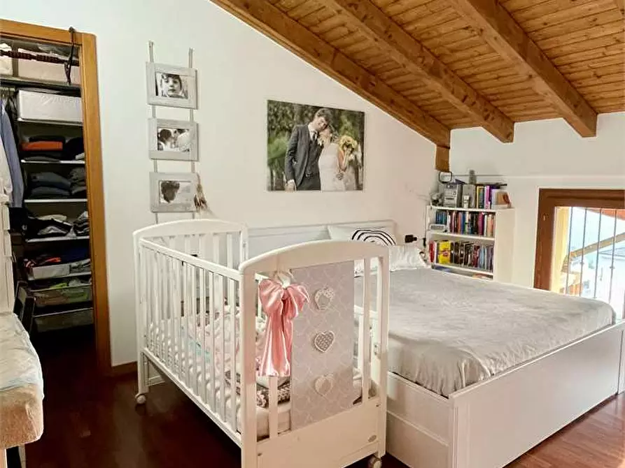 Immagine 25 di Appartamento in vendita  in Via Ticozzi 7 a Como