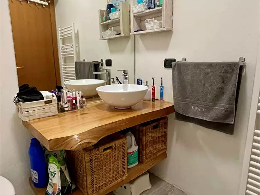 Immagine 13 di Appartamento in vendita  in Via Ticozzi 7 a Como