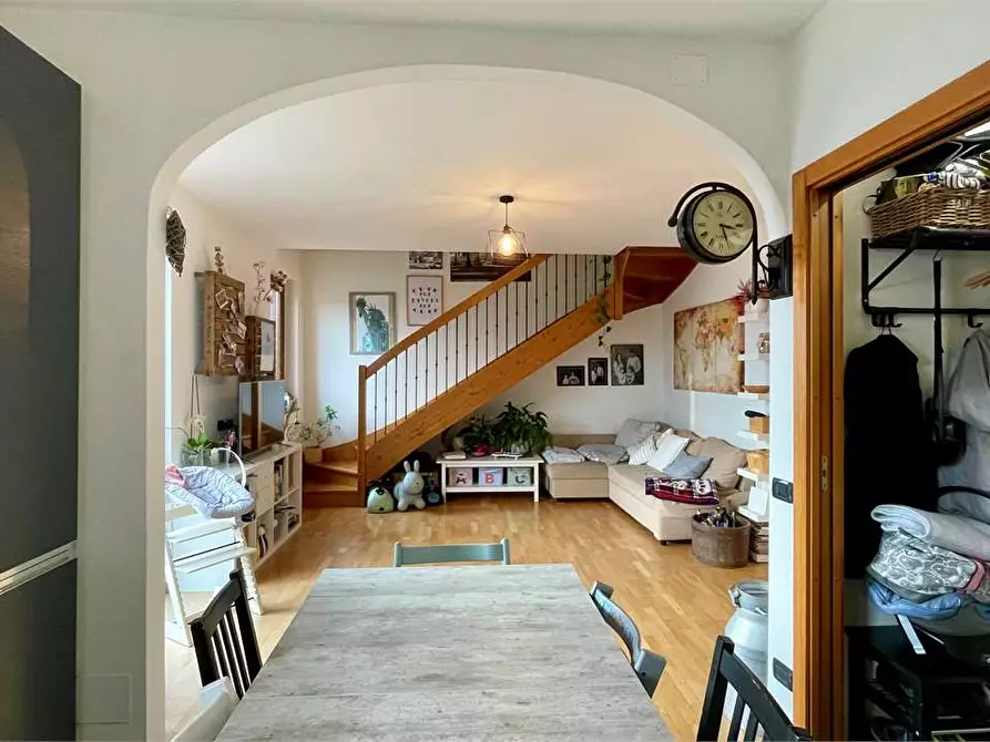 Immagine 9 di Appartamento in vendita  in Via Ticozzi 7 a Como