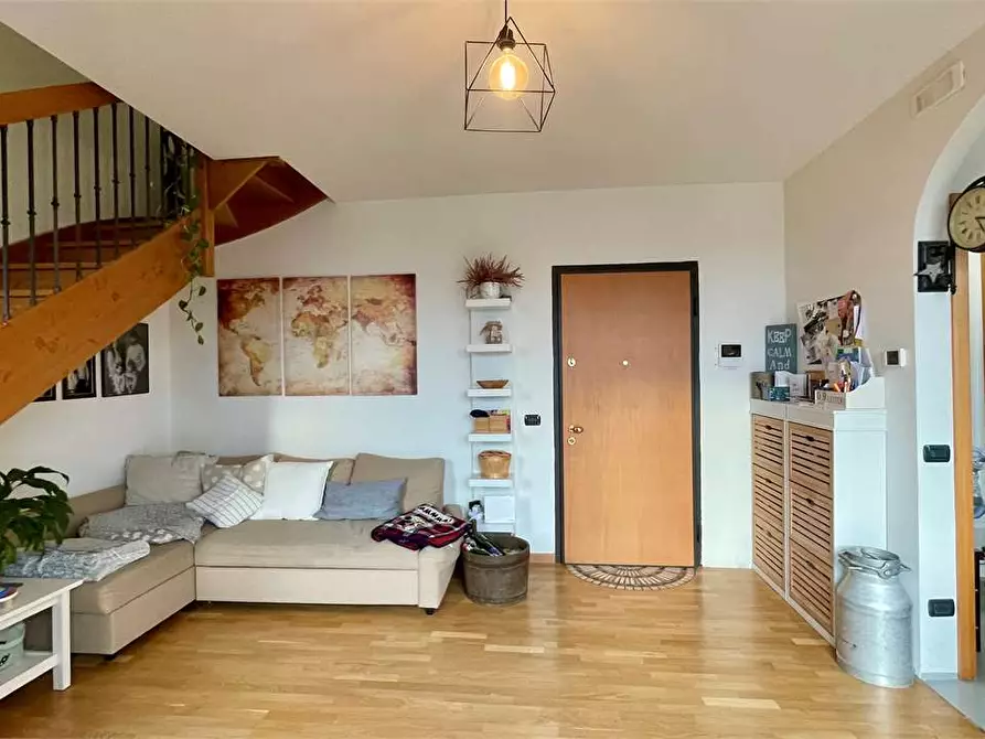 Immagine 8 di Appartamento in vendita  in Via Ticozzi 7 a Como