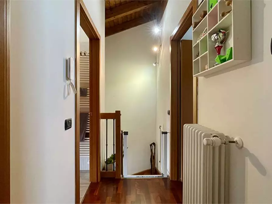 Immagine 15 di Appartamento in vendita  in Via Ticozzi 7 a Como