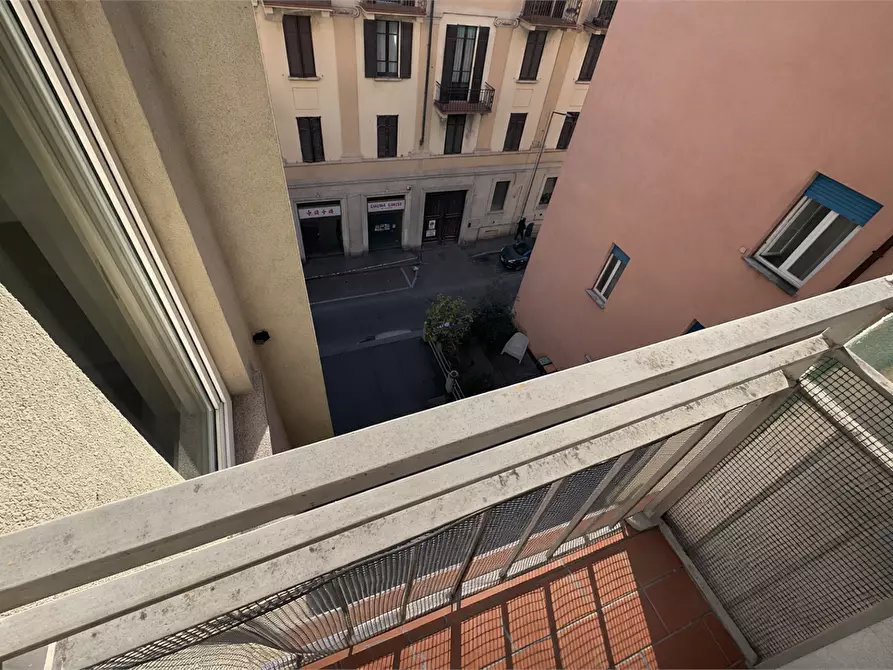 Immagine 23 di Appartamento in vendita  in via Leoni 5 a Como