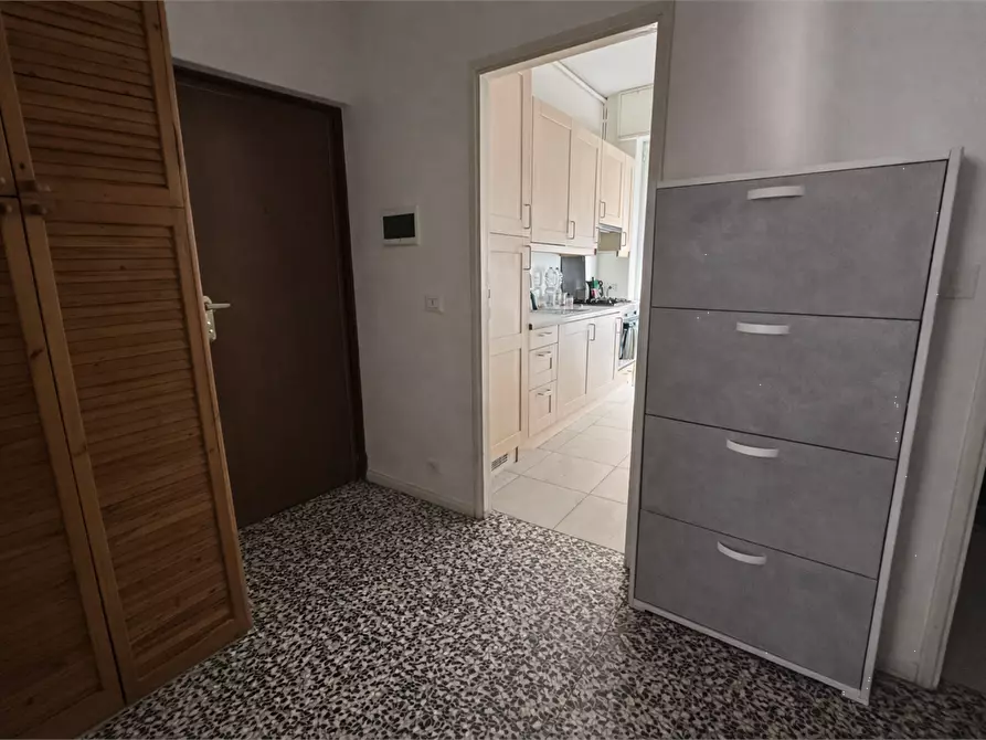 Immagine 18 di Appartamento in vendita  in via Leoni 5 a Como