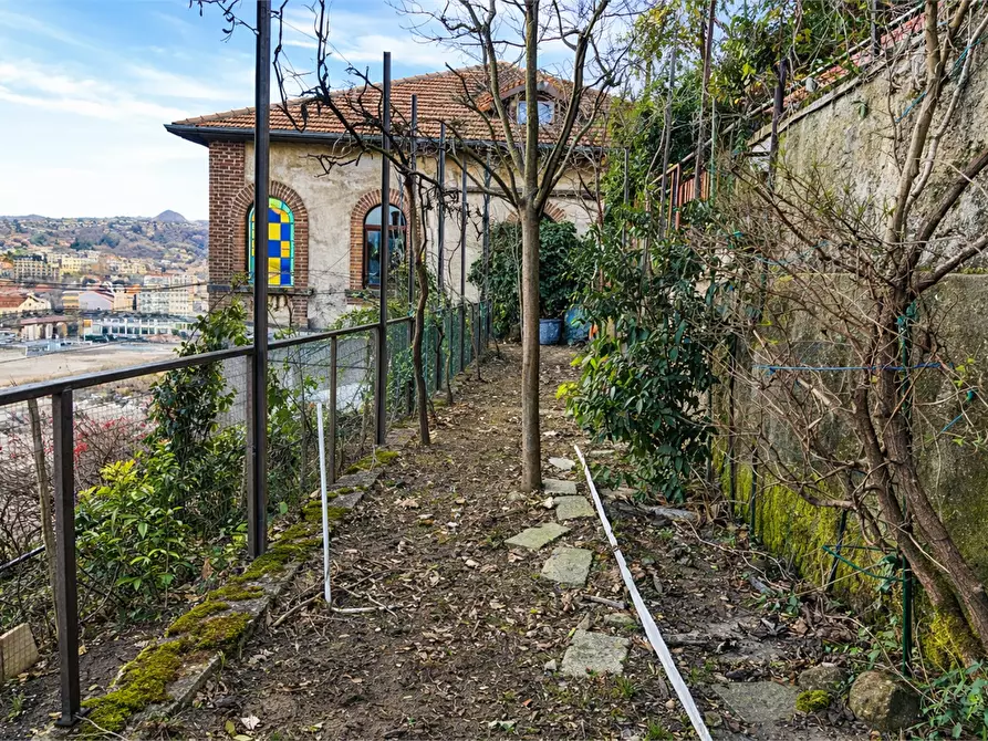 Immagine 30 di Appartamento in vendita  in Via Monterotondo 7 a Como