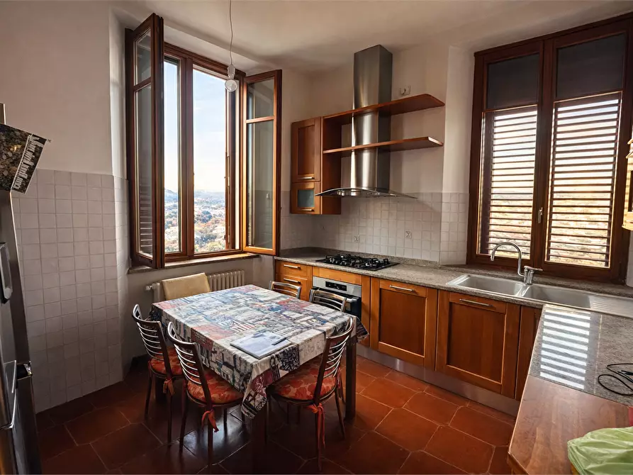 Immagine 23 di Appartamento in vendita  in Via Monterotondo 7 a Como