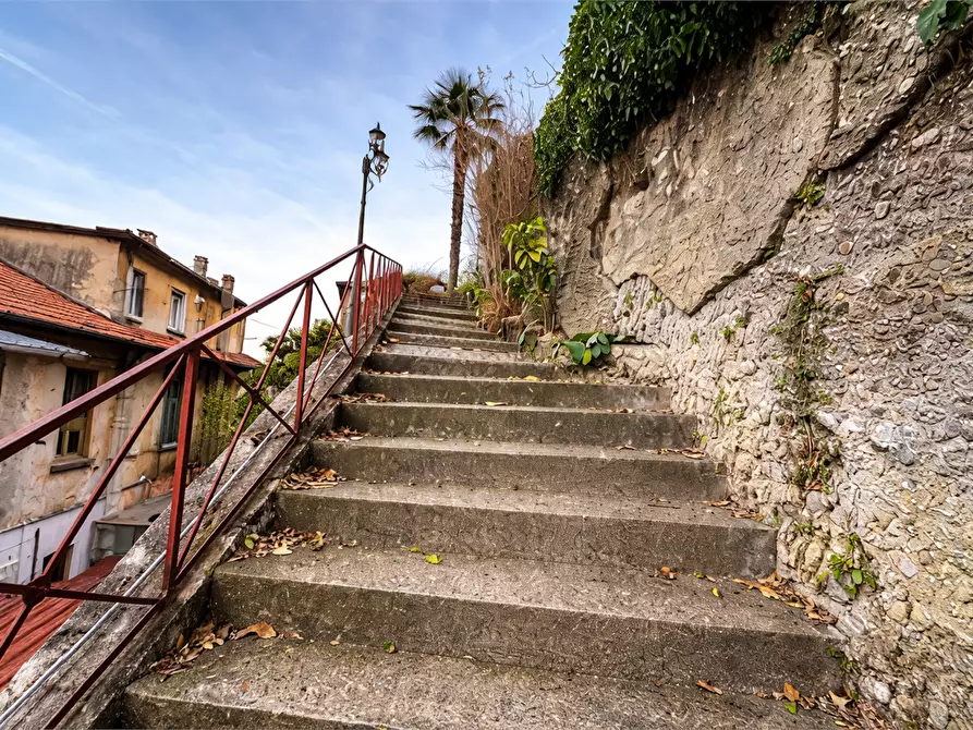 Immagine 37 di Appartamento in vendita  in Via Monterotondo 7 a Como