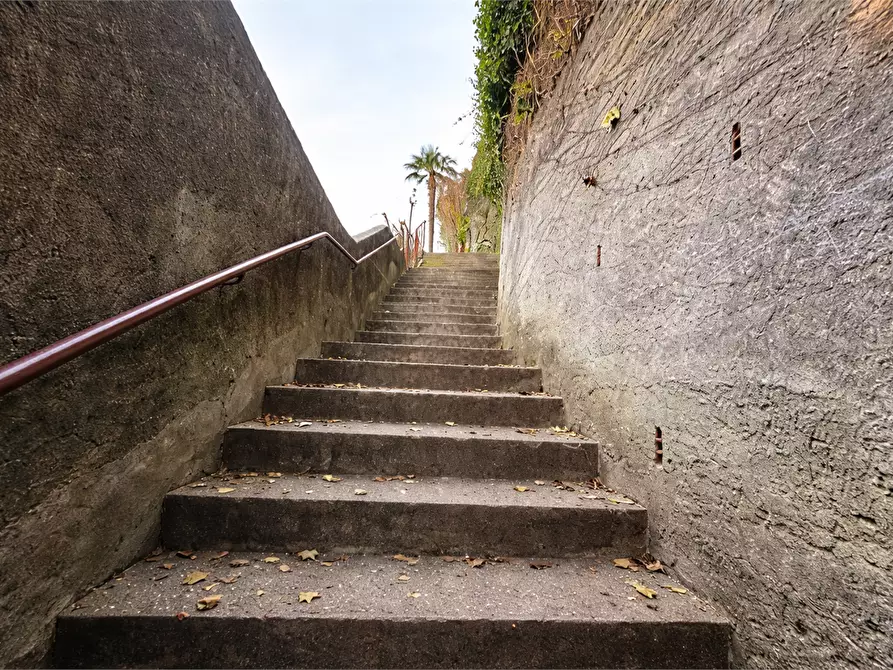 Immagine 38 di Appartamento in vendita  in Via Monterotondo 7 a Como