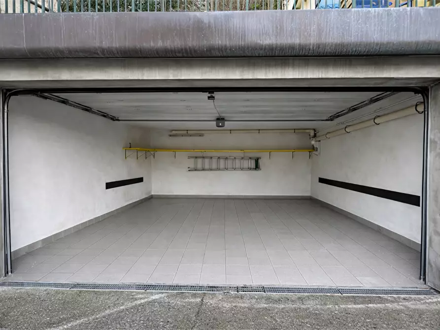 Immagine 36 di Appartamento in vendita  in Via Monterotondo 7 a Como