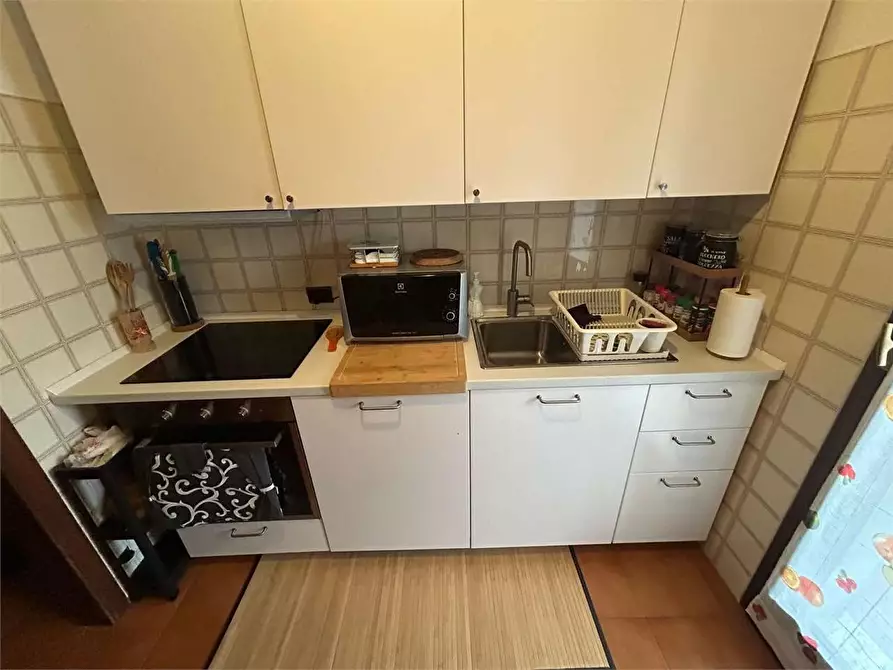 Immagine 8 di Bilocale in affitto  in Via Boccioni 15 a Como