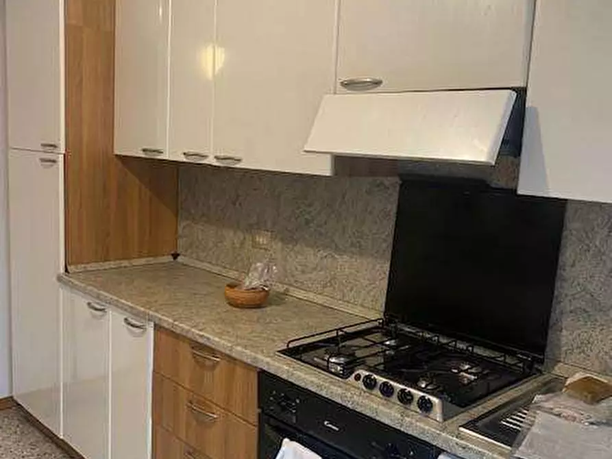 Immagine 5 di Appartamento in affitto  in Via Barberini 21 a Como