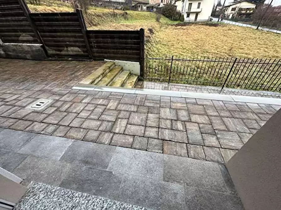 Immagine 12 di Appartamento in affitto  in Via Volta 12 a Uggiate-Trevano