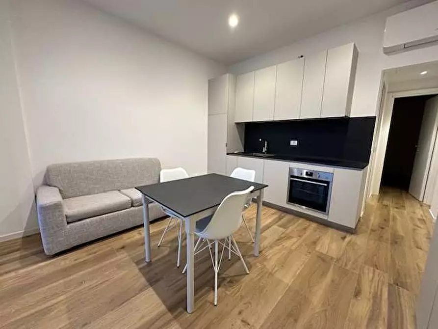 Immagine 1 di Appartamento in affitto  in Via Volta 12 a Uggiate-Trevano