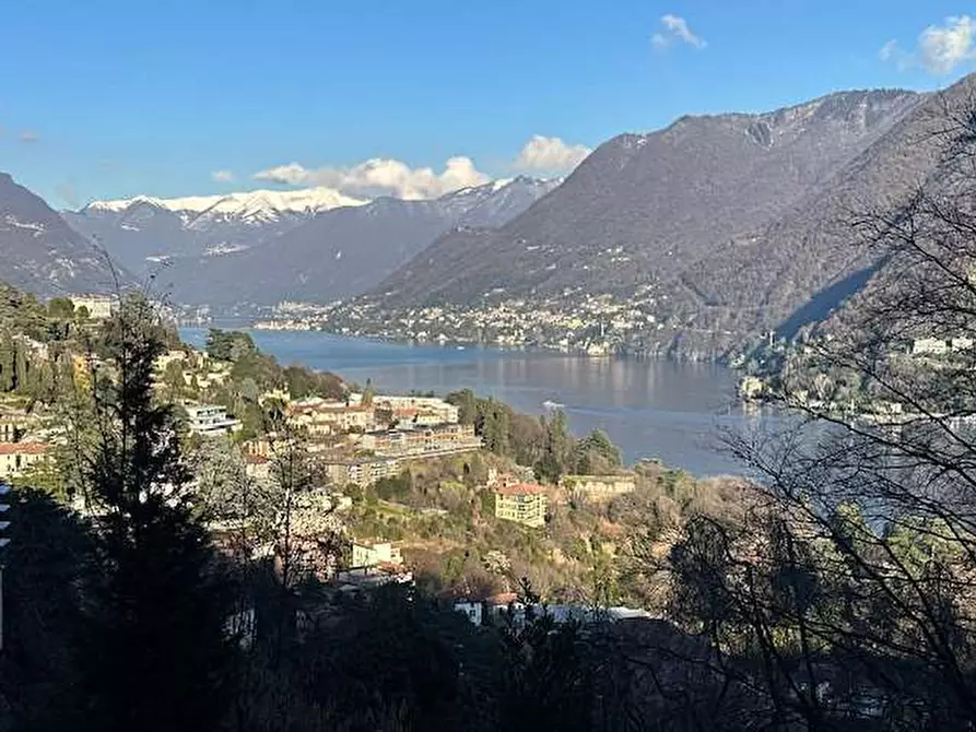 Immagine 4 di Appartamento in vendita  in Via Per San Fermo 18 a Como