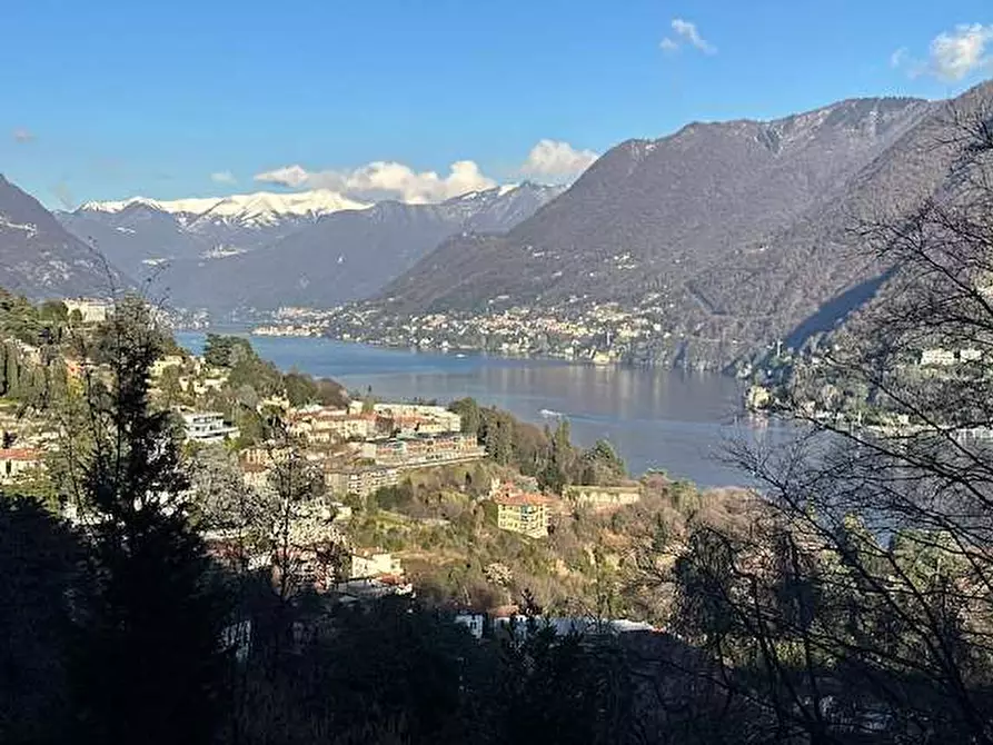 Immagine 13 di Appartamento in vendita  in Via Per San Fermo 18 a Como