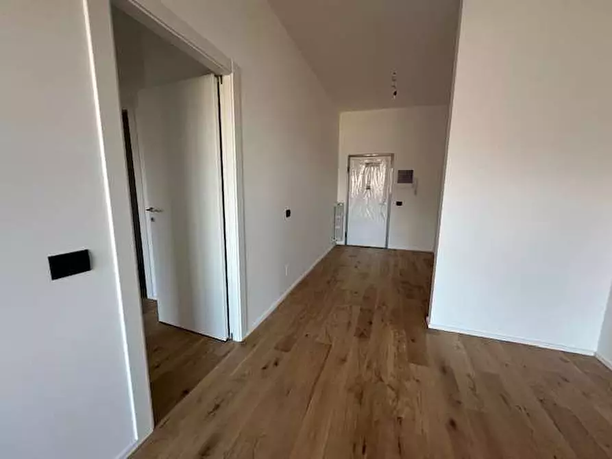 Immagine 15 di Appartamento in vendita  in Via Per San Fermo 18 a Como