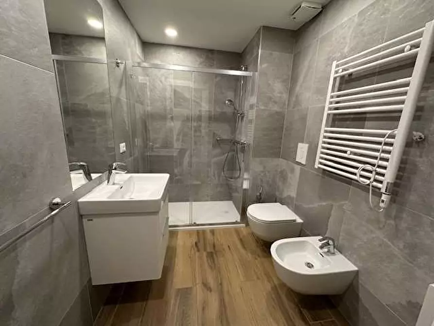 Immagine 4 di Appartamento in vendita  in Via Volta 12 a Uggiate-Trevano