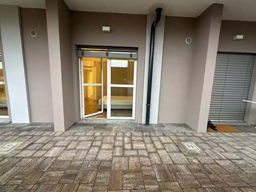 Immagine 13 di Appartamento in vendita  in Via Volta 12 a Uggiate-Trevano