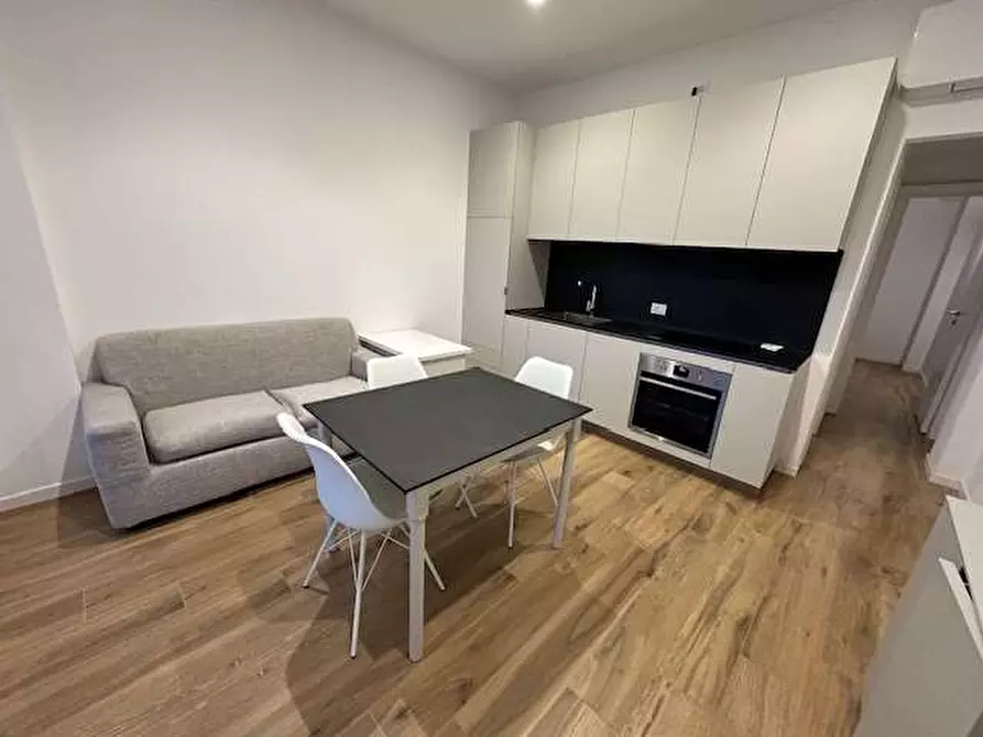 Immagine 2 di Appartamento in vendita  in Via Volta 12 a Uggiate-Trevano