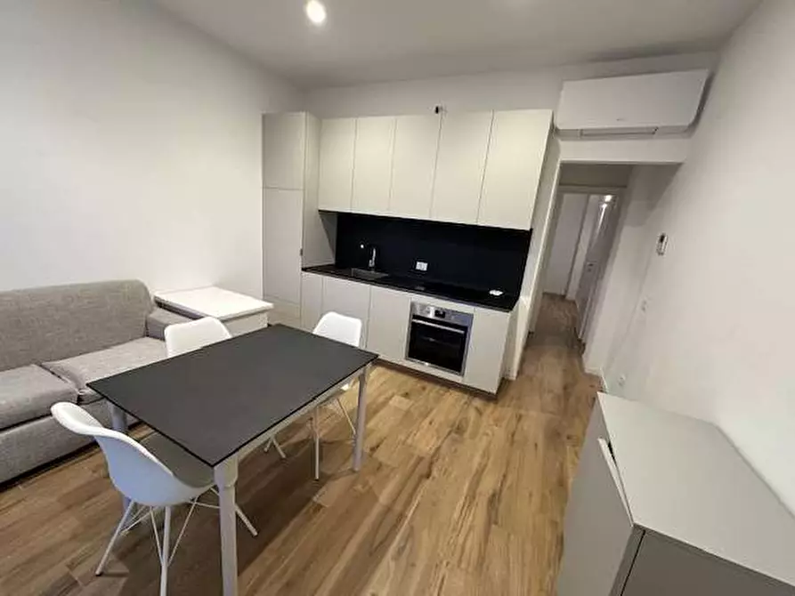 Immagine 1 di Appartamento in vendita  in Via Volta 12 a Uggiate-Trevano