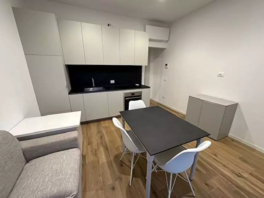 Immagine 3 di Appartamento in vendita  in Via Volta 12 a Uggiate-Trevano