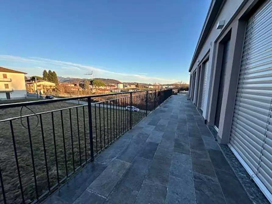 Immagine 11 di Appartamento in affitto  in Via Volta 12 a Uggiate-Trevano