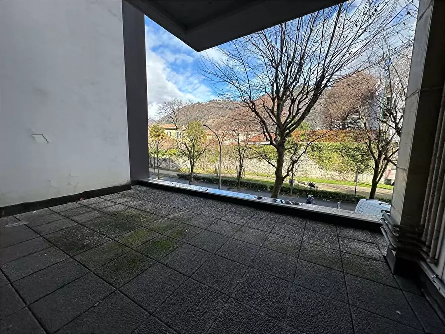 Immagine 20 di Ufficio in vendita  in Viale Varese  47 a Como