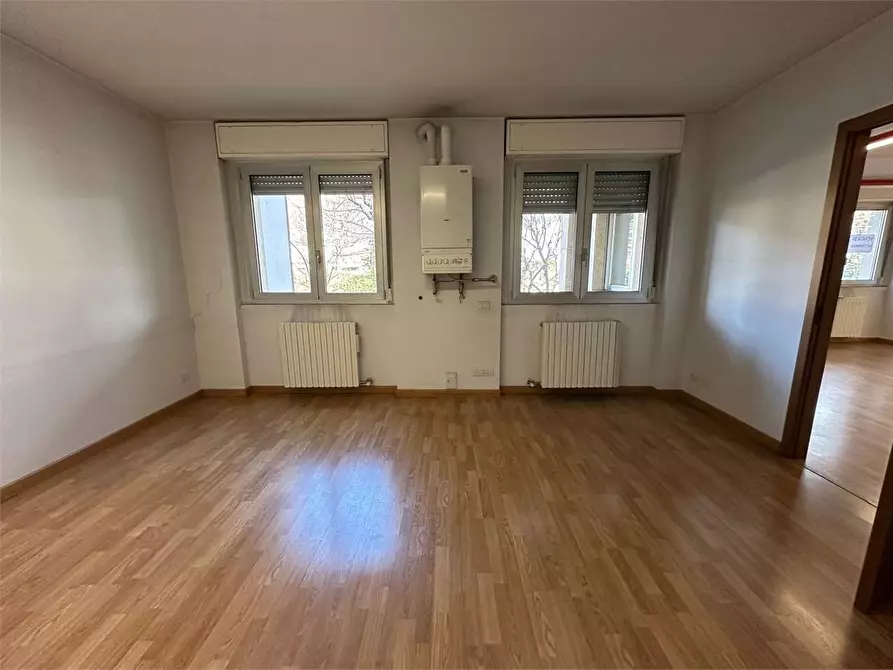 Immagine 8 di Ufficio in vendita  in Viale Varese  47 a Como