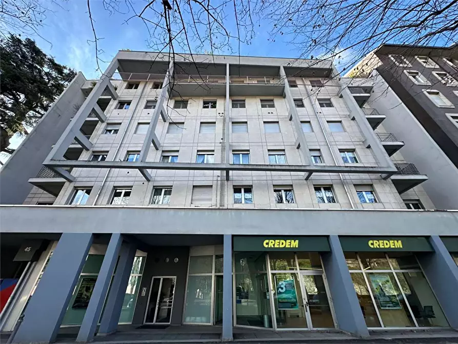 Immagine 26 di Ufficio in vendita  in Viale Varese  47 a Como