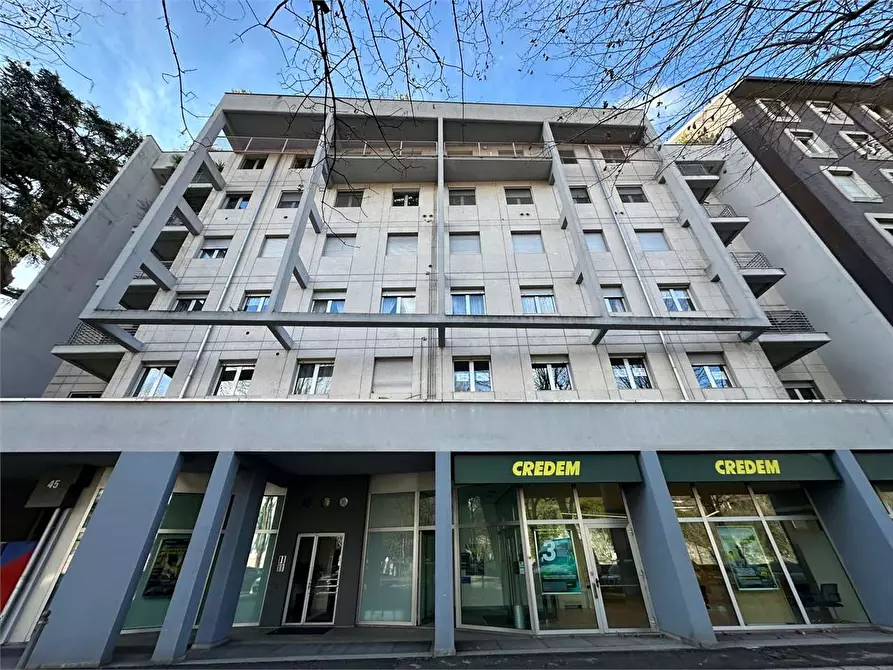 Immagine 4 di Ufficio in vendita  in Viale Varese  47 a Como