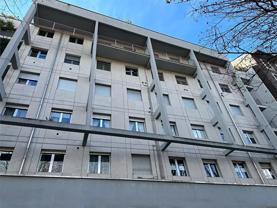 Immagine 5 di Ufficio in vendita  in Viale Varese  47 a Como