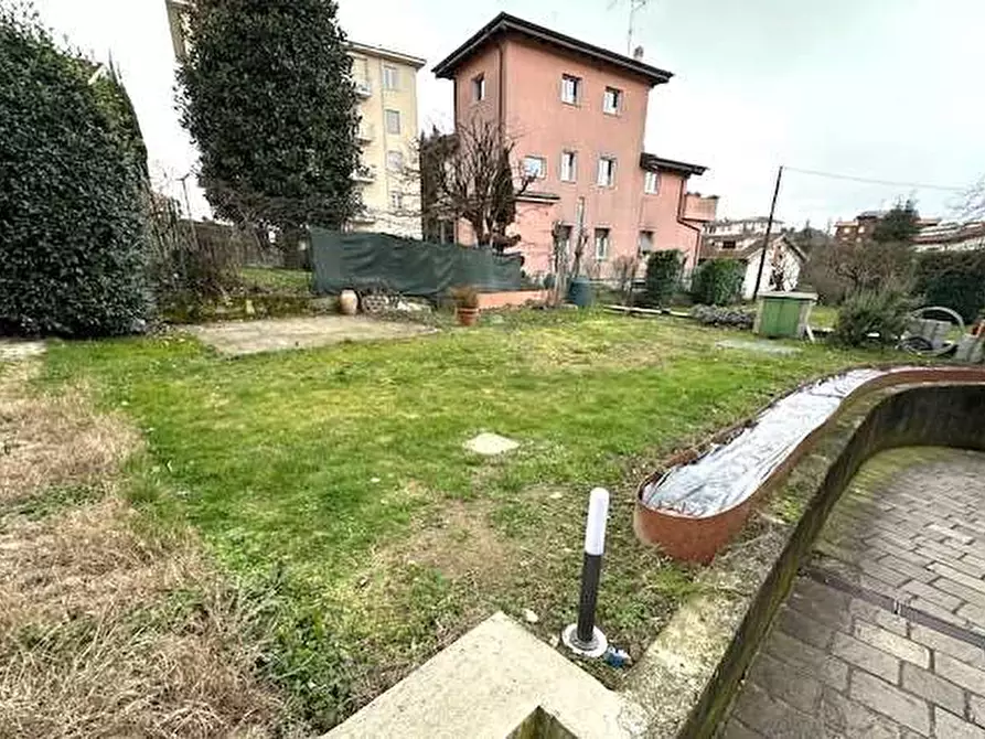 Immagine 4 di Porzione di villa in vendita  in Via beato Geremia Lambertenghi a Como
