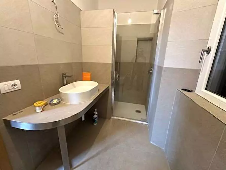 Immagine 15 di Porzione di villa in vendita  in Via beato Geremia Lambertenghi a Como