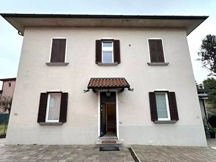 Immagine 1 di Porzione di villa in vendita  in Via beato Geremia Lambertenghi a Como