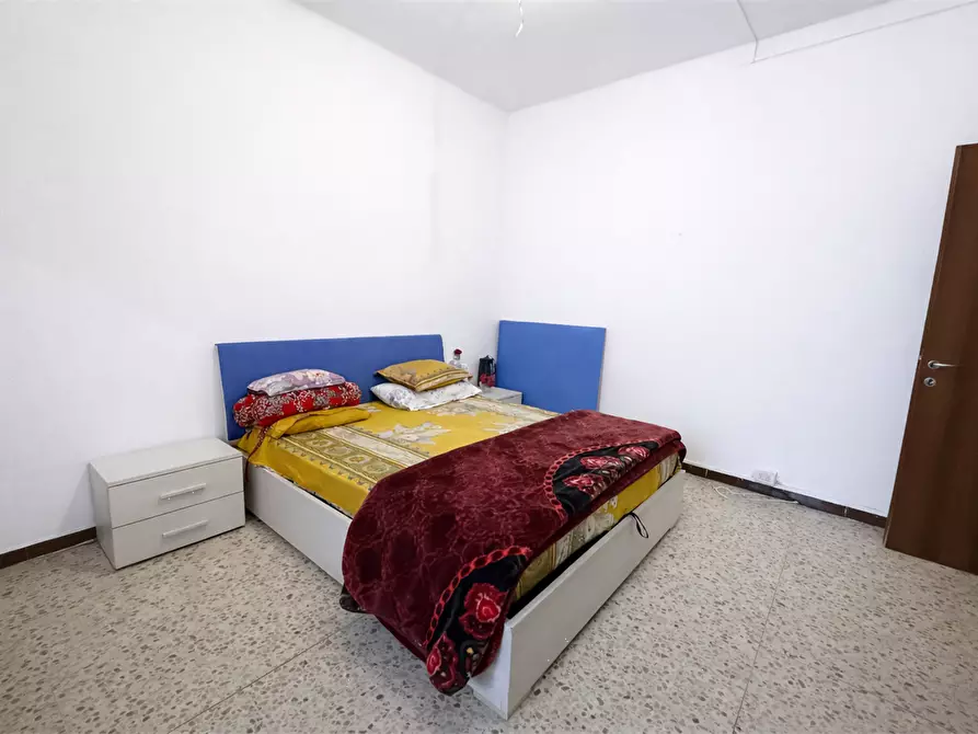 Immagine 10 di Appartamento in vendita  in Via Monte Nero 26 a Como