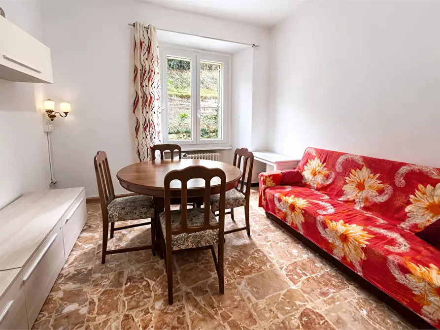 Immagine 3 di Appartamento in vendita  in Via Monte Nero 26 a Como