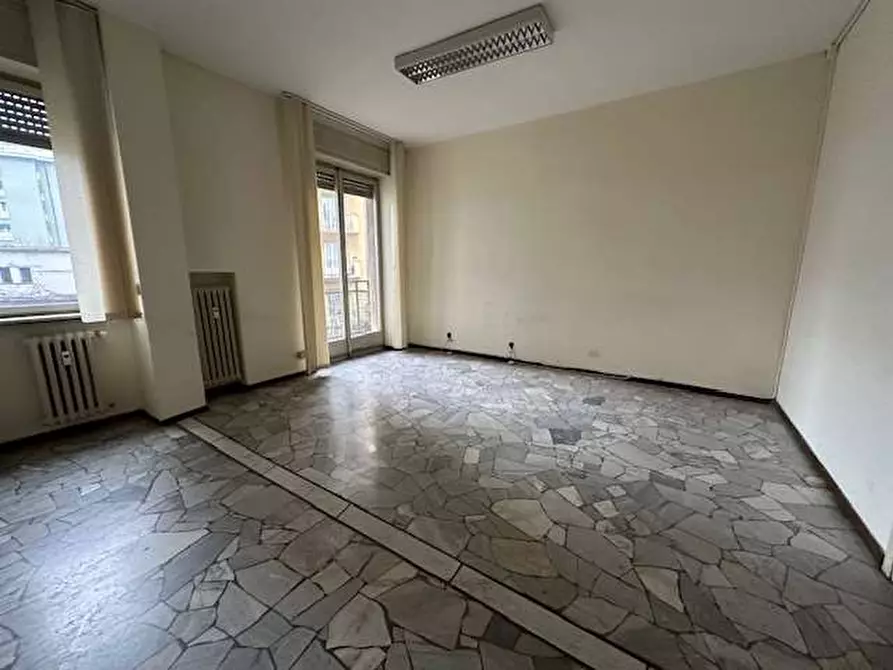 Immagine 5 di Appartamento in vendita  in Viale Masia 26 a Como