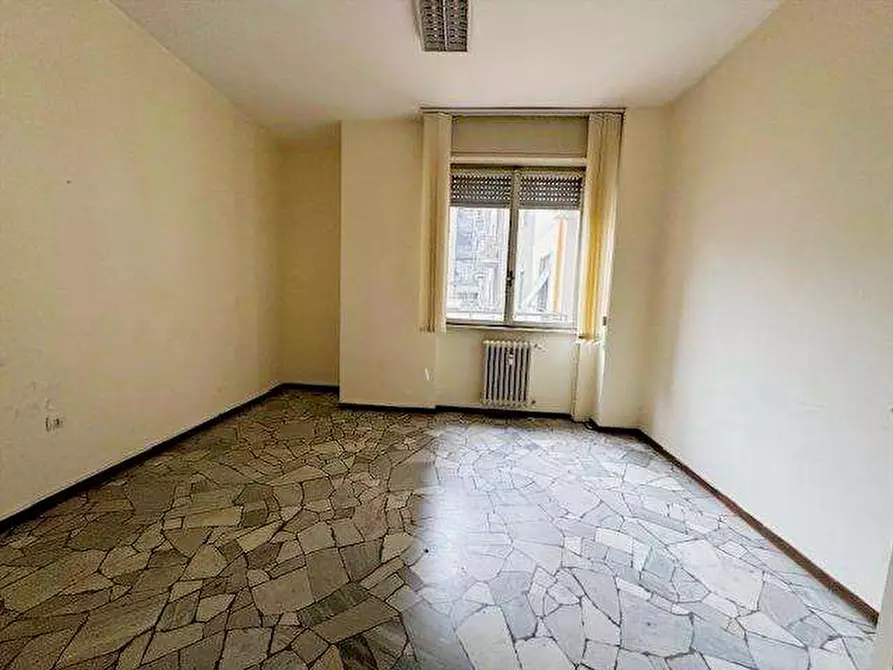 Immagine 13 di Appartamento in vendita  in Viale Masia 26 a Como