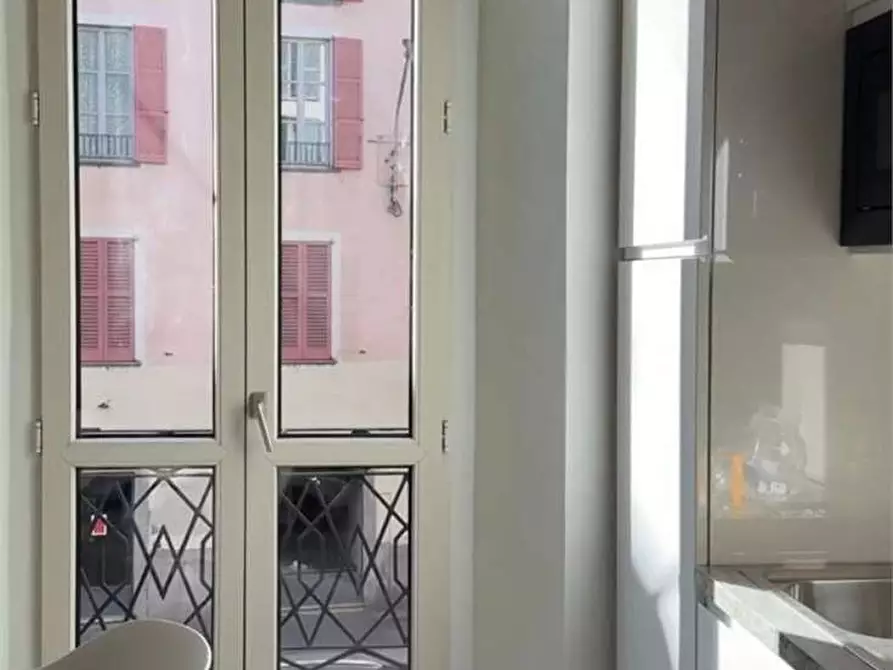 Immagine 9 di Bilocale in affitto  in Via Giulini 2 a Como