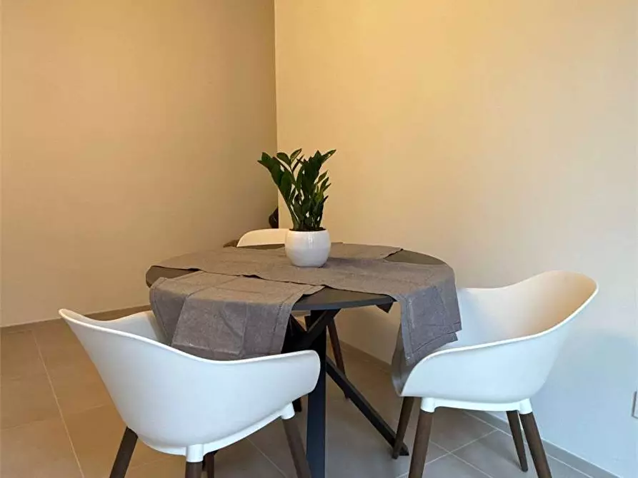 Immagine 13 di Bilocale in affitto  in Via Giulini 2 a Como